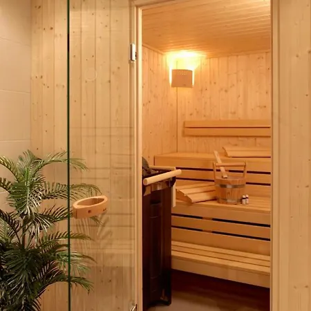 فندق Haus Andrea 3*